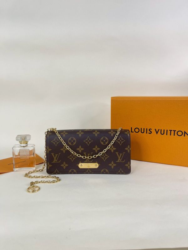 【分期0利率】LV Wallet On Chain Lily【99成新】 