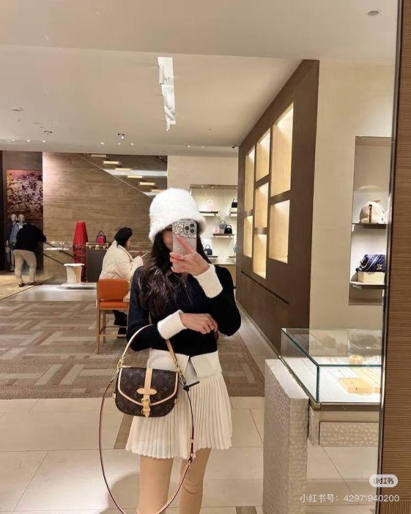 【95成新】LV Saumur BB 