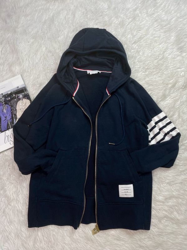 【分期0利率】THOM BROWNE 連帽外套 海軍藍【95成新】 