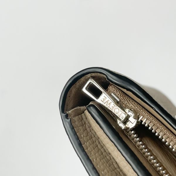 【12期0利率】LOEWE Anagram 卵石紋小牛皮對折短夾【台灣購證】【99成新】 