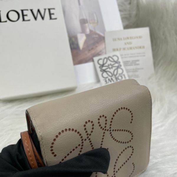 【12期0利率】LOEWE 大LOGO拉鍊短夾【9成新】【現金價 9200】 