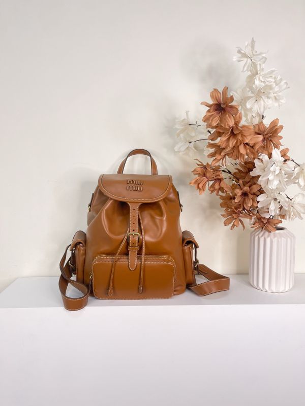 【分期0利率】MIUMIU  皮革後背包 大號 【未使用閒置品】 