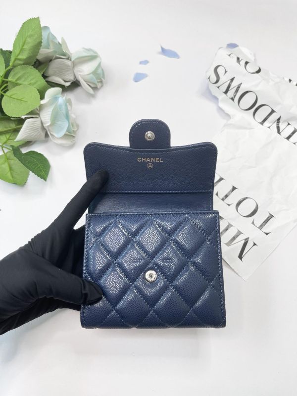 【未使用閒置品】CHANEL COCO 背面拉鍊三折短夾 