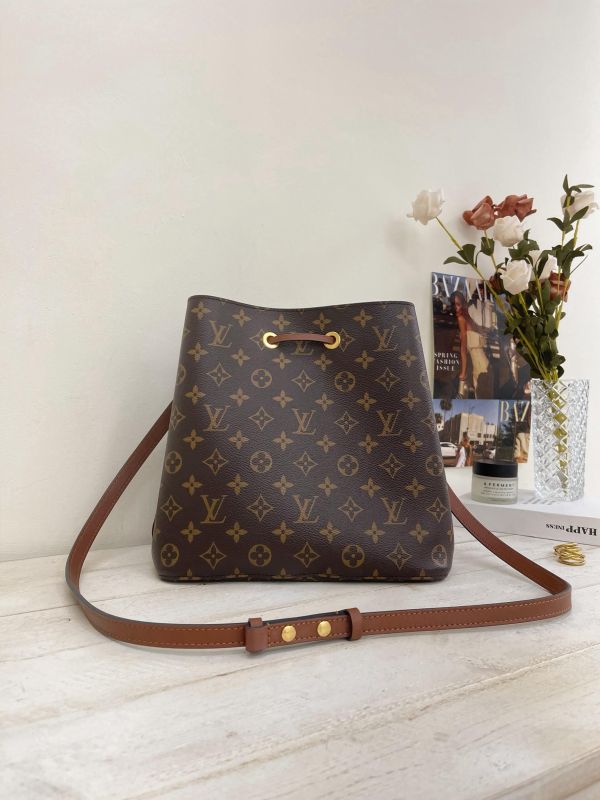 【9成新】LV NéoNoé MM 