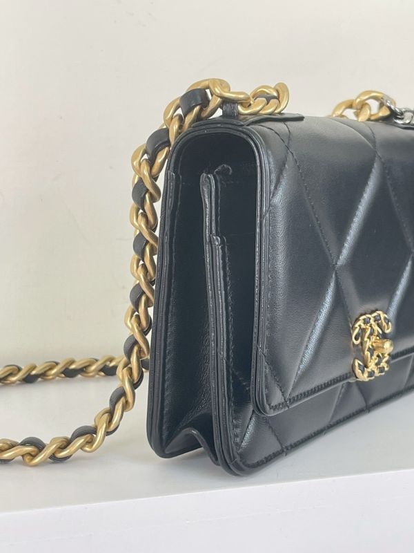 【分期0利率】CHANEL 19 WOC 【95成新】 