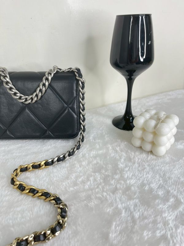【12期0利率】CHANEL 19 WOC 【95成新】 