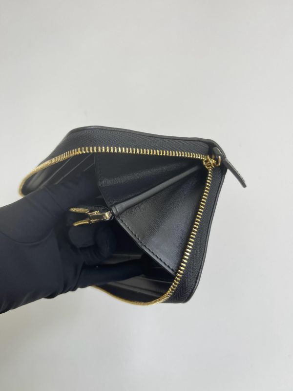 【全新品】CHANEL 26A 蘋果琺瑯拉鍊長夾 