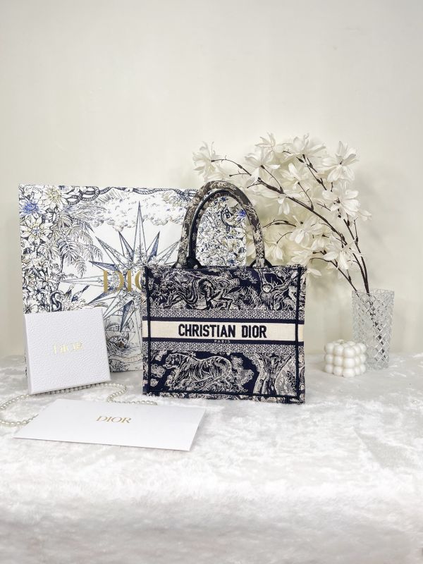 【分期0利率】DIOR BOOK TOTE 小型托特包【95成新】 