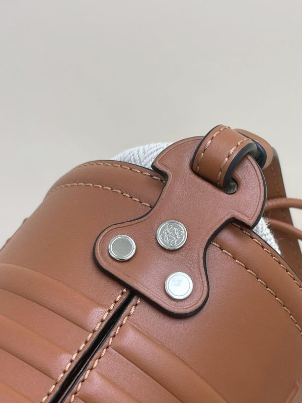 【99成新】LOEWE 園丁水桶包 