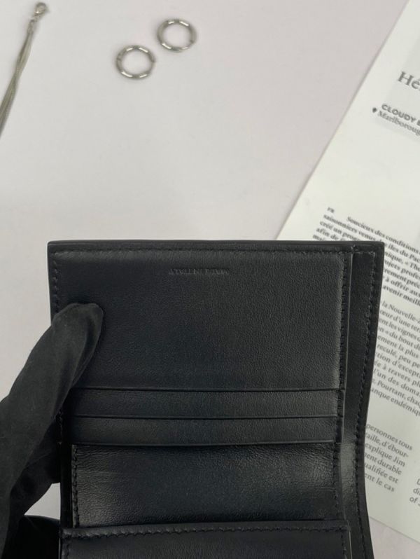 【分期0利率】CELINE 亮面牛皮革TRIOMPHE三折短夾 【95成新】 