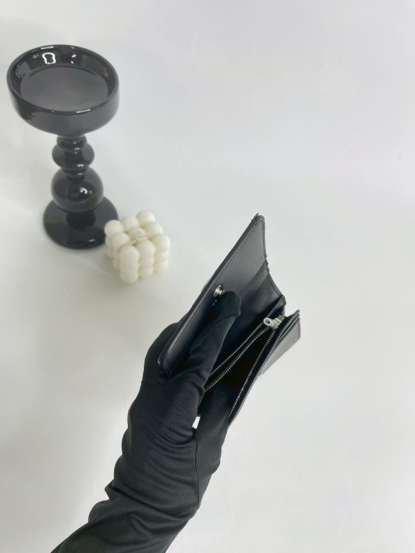 【分期0利率】CELINE TRIOMPHE亮澤牛皮革短款錢包【全新品】 