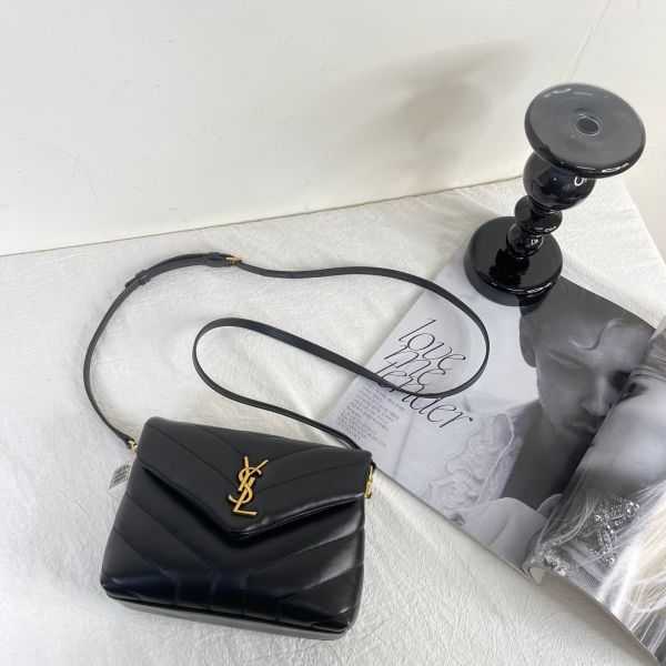 【12期0利率】 YSL LOULOU絎縫皮革Toy手袋 MINI  【99成新】 