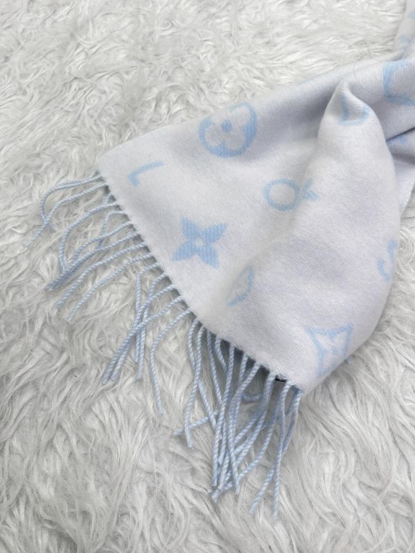 【全新品】LV Reykjavik Cloud 圍巾 