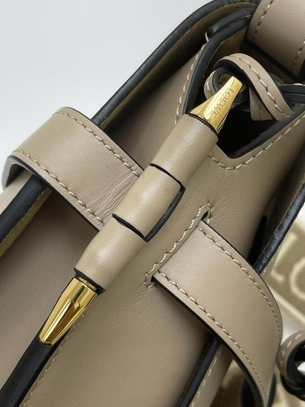 【95成新】LOEWE SMALL GATE柔軟小牛皮 