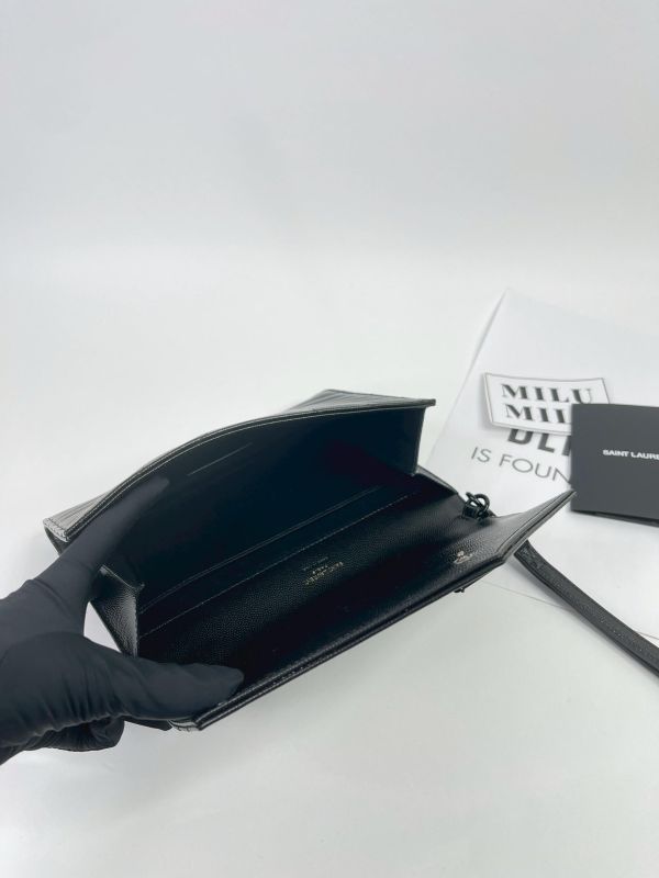 【99成新】YSL CASSANDRE 粒面壓紋手拿包 