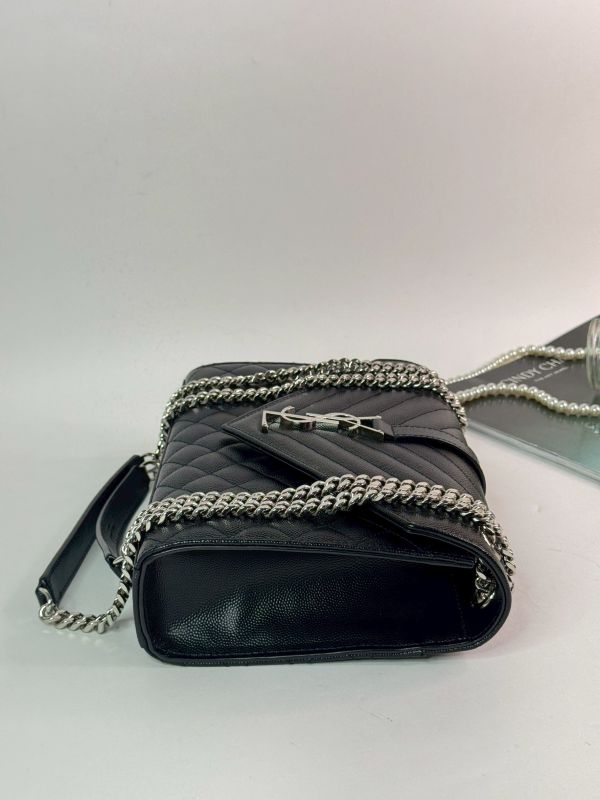 【分期0利率】YSL 粒面绗縫皮革中號信封包【95成新】