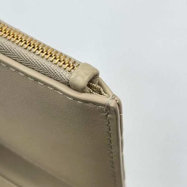 【12 期 0 利率】DIOR CARO DAHLIA銀包【24年7月台灣購證】【99成】 