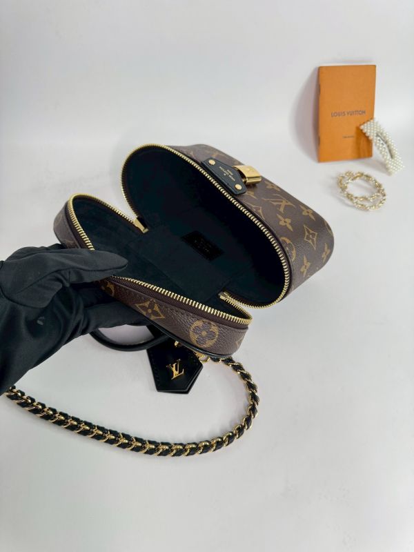【分期0利率】LV Vanity Chain Pouch【99成新】 