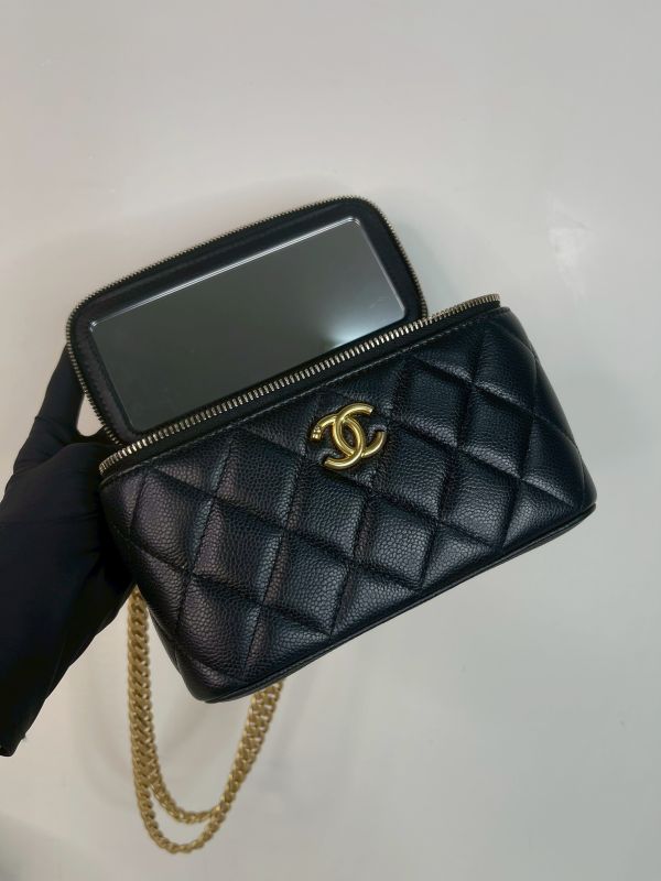 【95成新】CHANEL 23P荔枝牛皮愛心金球長盒子 