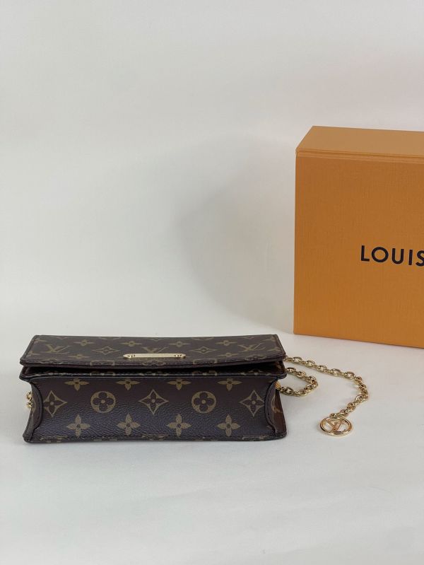 【分期0利率】LV Wallet On Chain Lily【99成新】 
