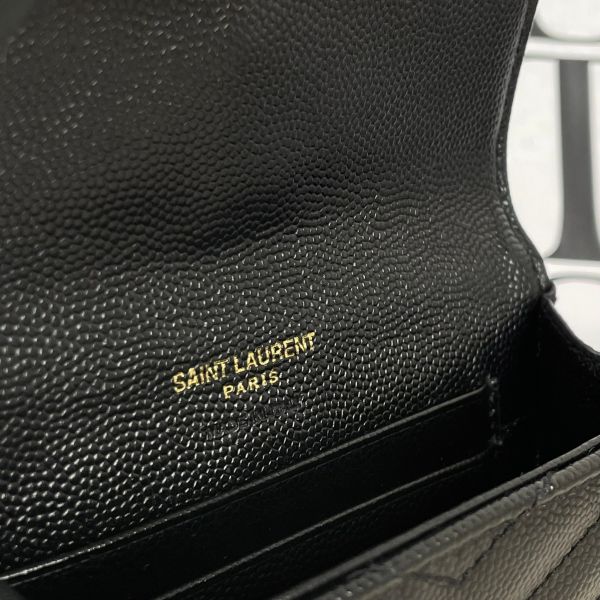 【12期0利率】YSL 粒面壓紋皮革信封卡片夾【9成新】 
