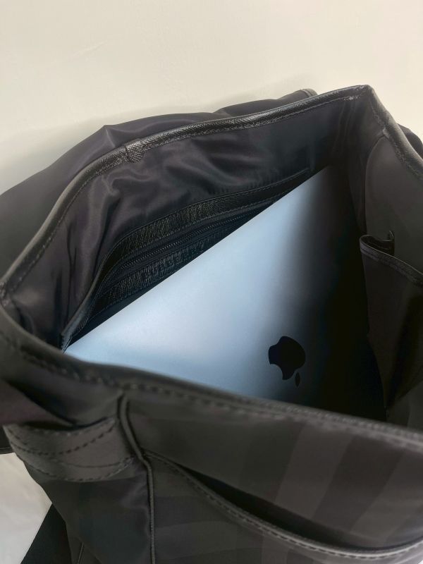 【分期0利率】BURBERRY 炭灰格紋郵差包 【99成新】 