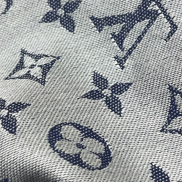【12期0利率】LV Monogram Denim 披肩【99成新】 