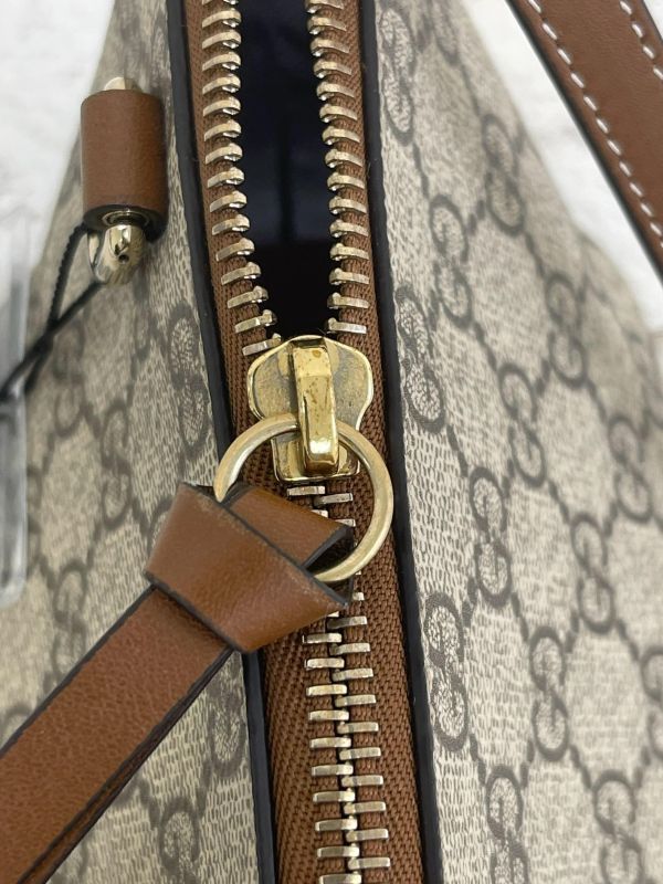 【95成新】GUCCI GG EMBLEM 小型肩背包 