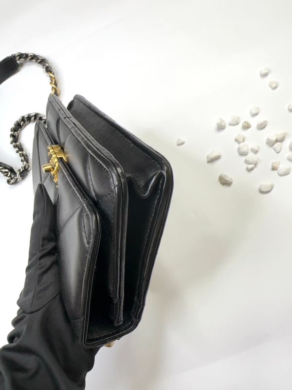 【12期0利率】CHANEL 19 WOC 【9成新】 