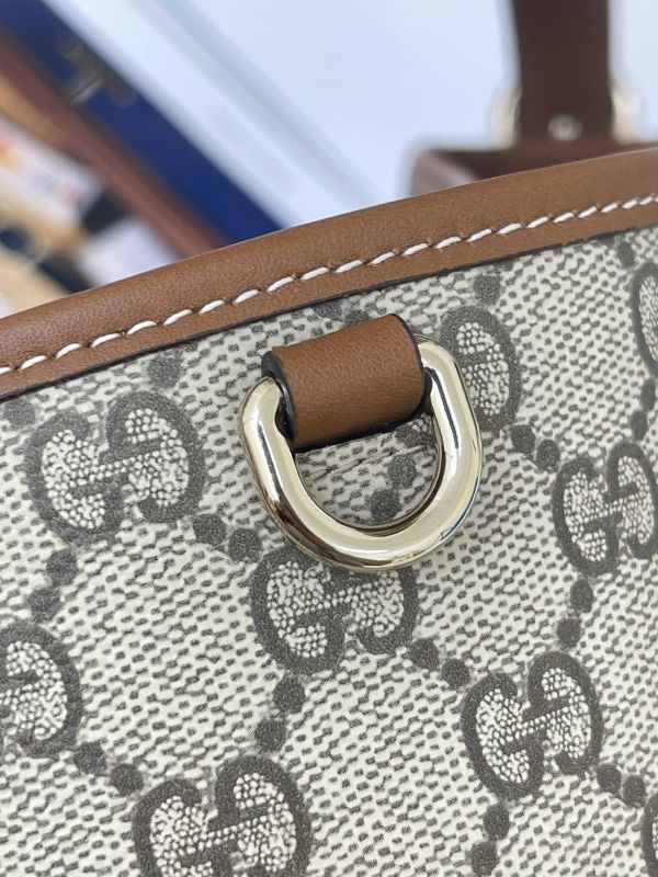 【全新品】GUCCI GG Emblem系列 中號肩背包 