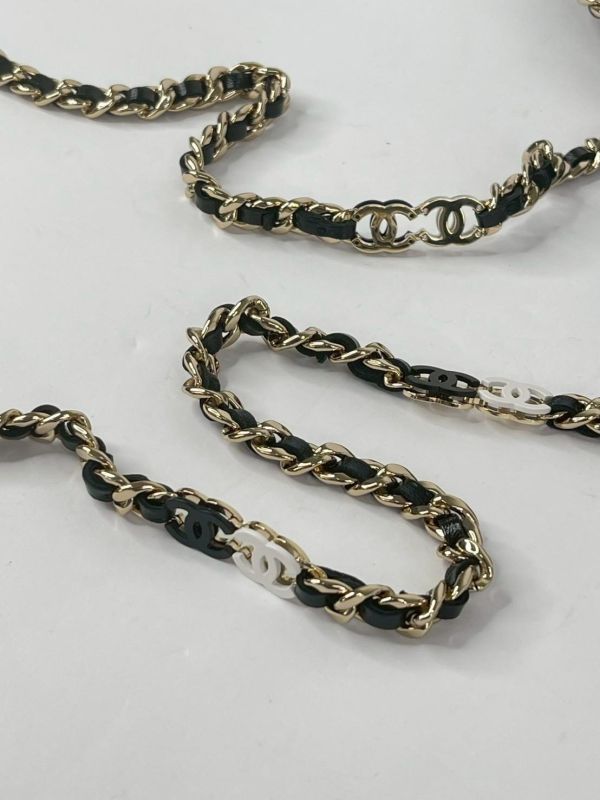 【99成新】CHANEL 24P 菱格紋黑白LOGO鍊 WOC 