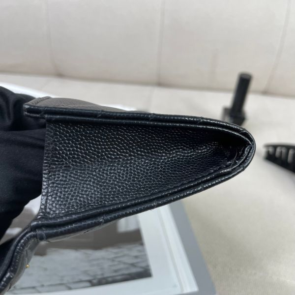 【12期0利率】YSL 粒面壓紋皮革信封卡片夾【9成新】 