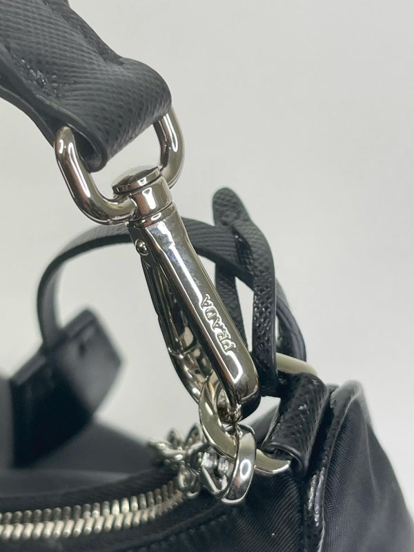 【99成新】PRADA Re-Edition 2005 Re-Nylon 手袋 