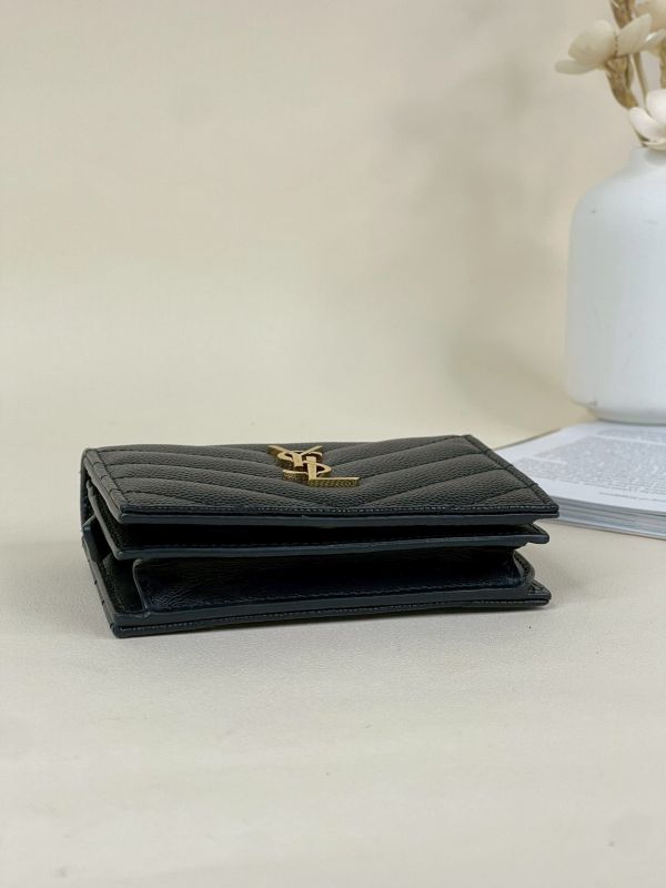 【分期0利率】YSL 魚子醬對開短夾【95成新】 