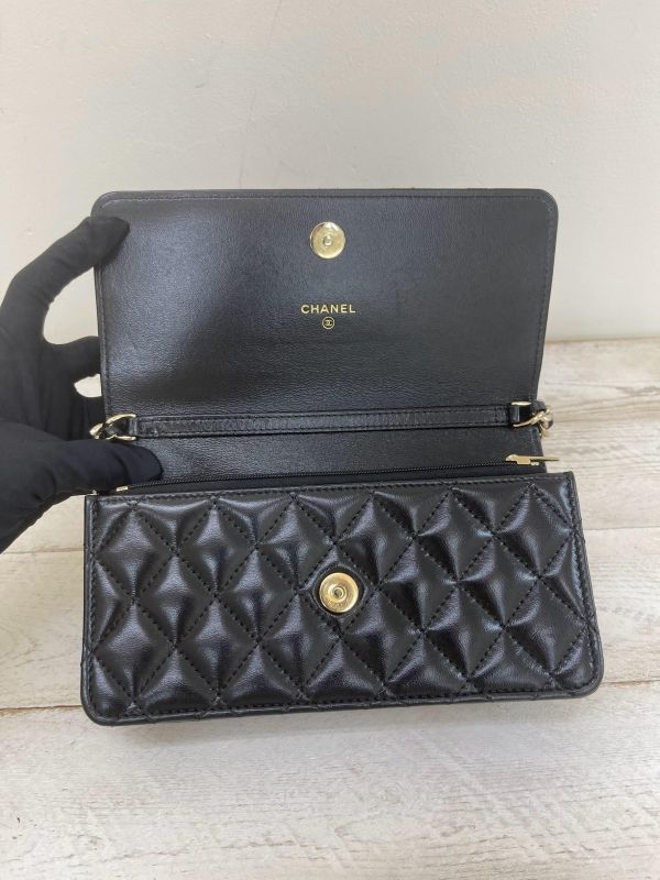 【95成新】CHANEL 24P 菱格紋黑白LOGO鍊 WOC 