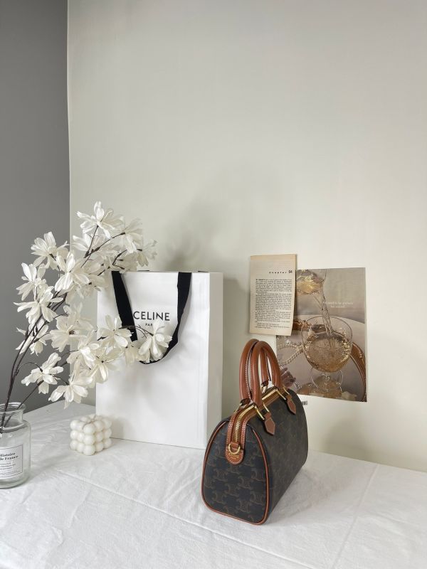 【分期0利率】CELINE 新款凱旋門老花SPEEDY小號【95成新】 