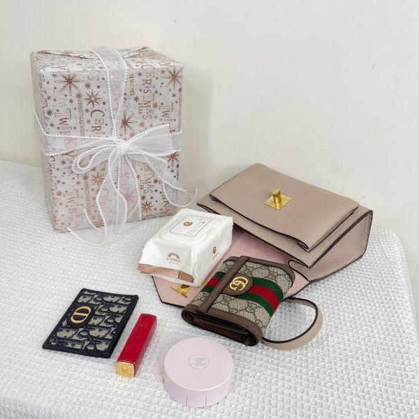 【12期0利率】 LV Mylockme 鏈帶手袋【台灣購證】【99成新】 