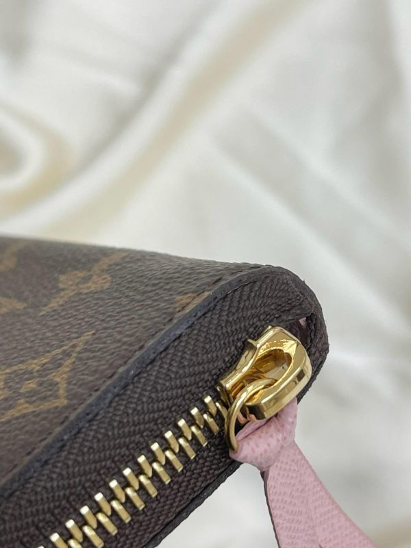 【95成新】 LV Clémence  長夾 粉 