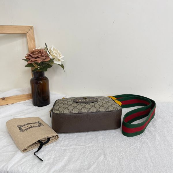 【12期0利率】GUCCI GG Superme 老虎LOGO相機包【9成新】 