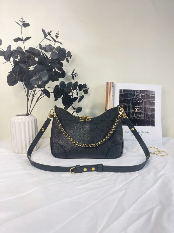 【未使用閒置品】LV Boulogne PM 牛角包 