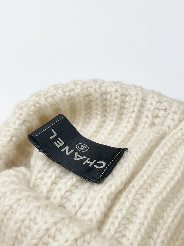 【9成新】CHANEL 23K  LOGO 亮片毛帽 