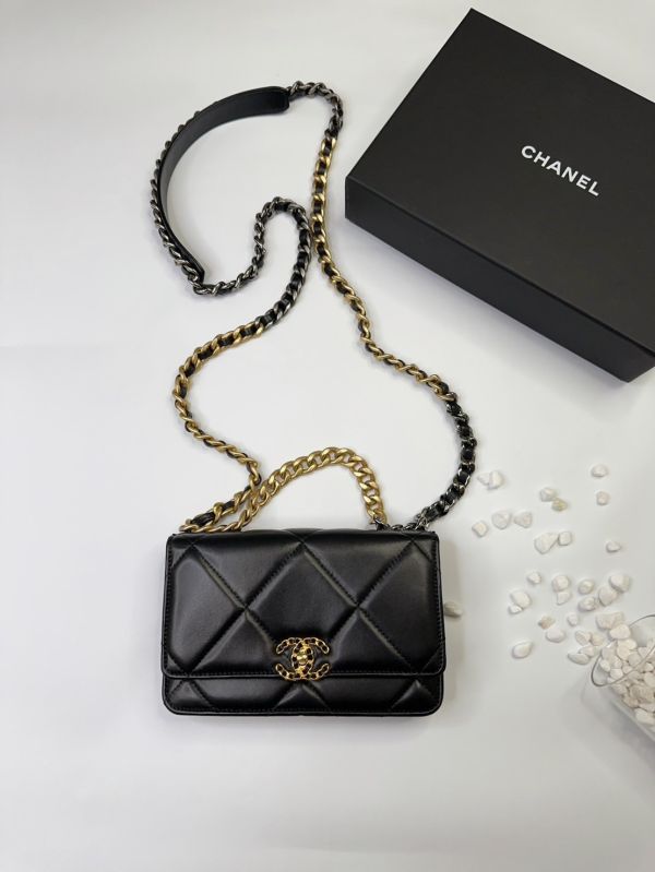 【12期0利率】CHANEL 19 WOC 【9成新】 