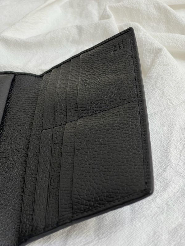 【未使用閒置品】GUCCI 牛皮壓紋長夾 