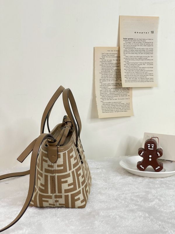 【95成新】FENDI 迷你款式Roll 