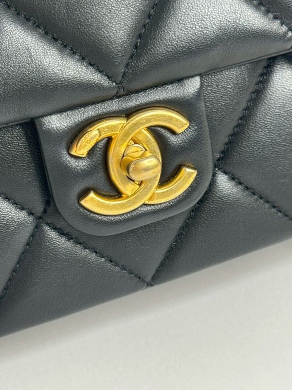 【分期0利率】CHANEL 23S琺瑯愛心珍珠鍊方胖【95成新】 