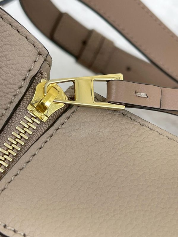 【95成新】LOEWE Compact Hammock 吊床包 小號 