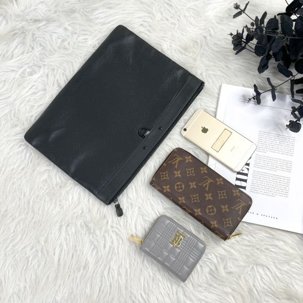 【12期0利率】LV小牛皮DISCOVERY POCHETTE 手拿包【9成新】 