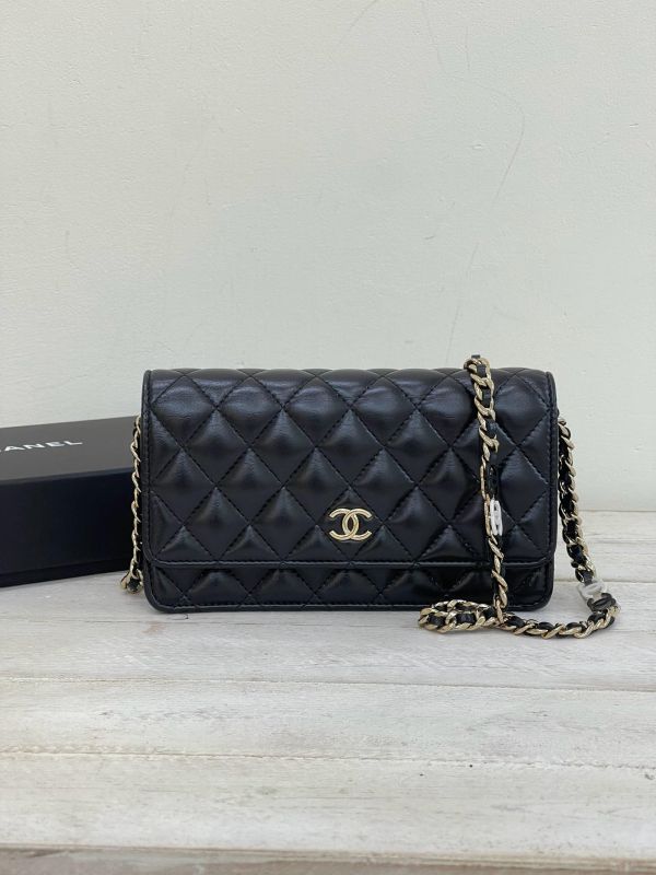 【95成新】CHANEL 24P 菱格紋黑白LOGO鍊 WOC 