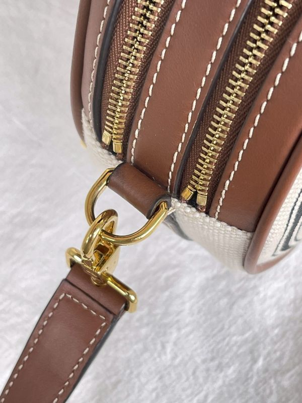 【分期0利率】BURBERRY Louise 徽標圖案棉質圓餅包【99成新】 