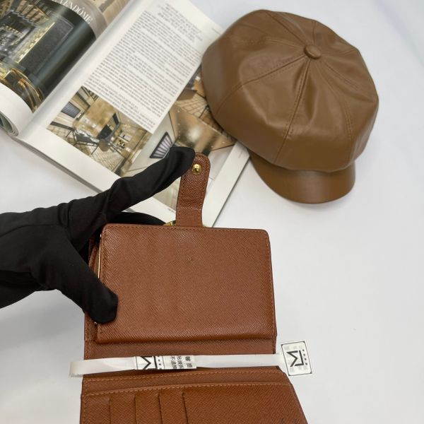 【12期0利率】LV  VTG老花零錢蝴蝶扣中夾【95成新】 